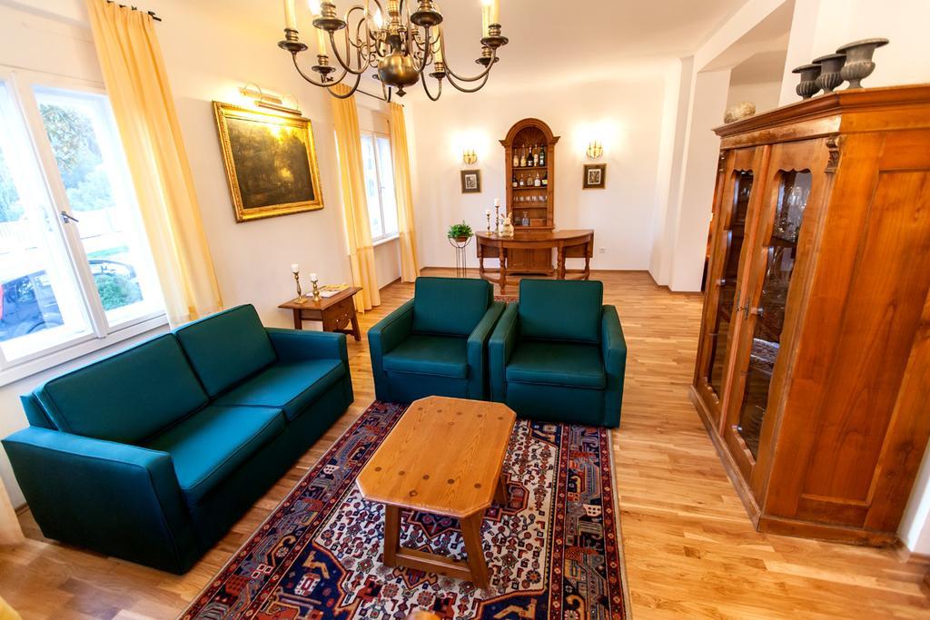 Engels Landhaus Séjour chez l'habitant Mörbisch am See